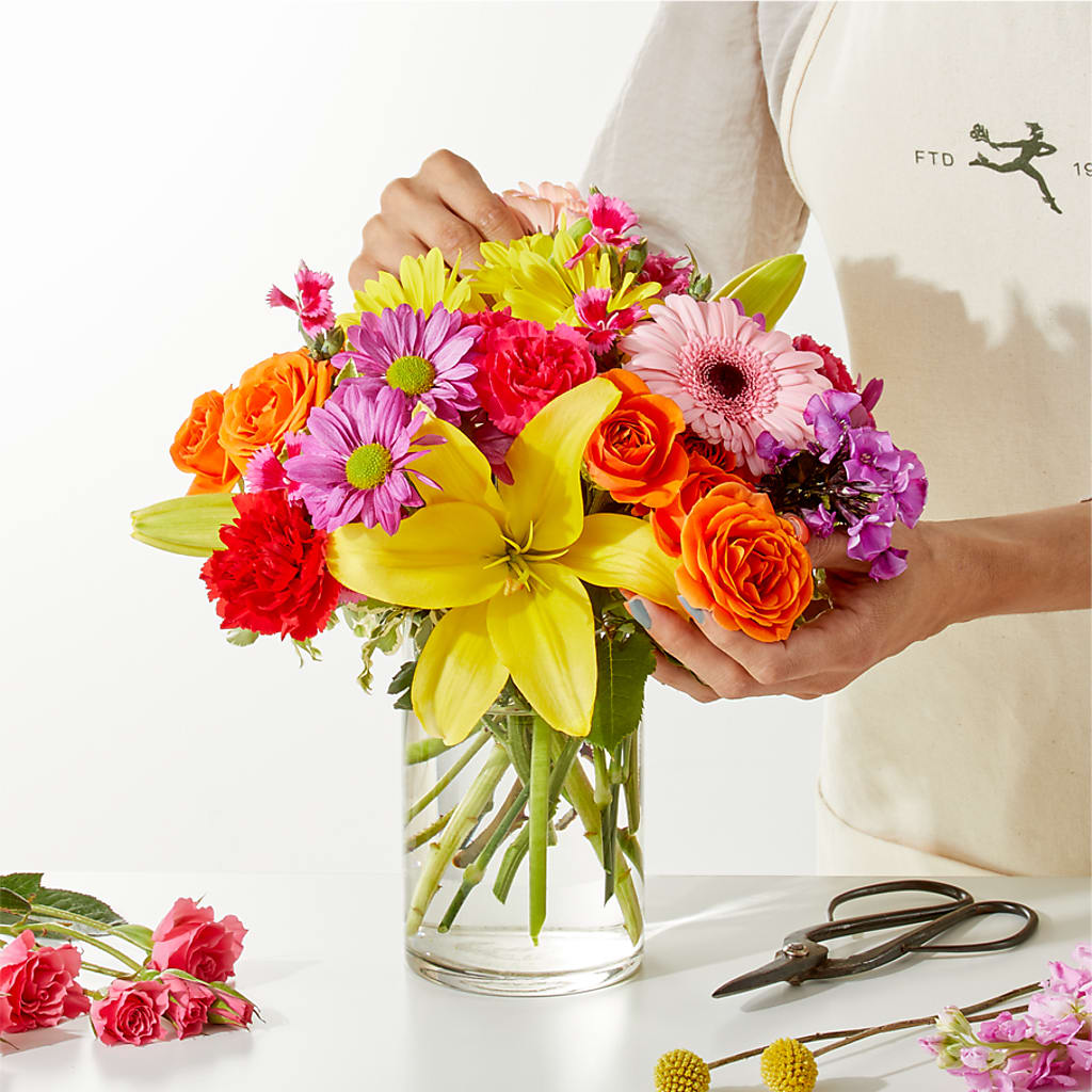 Cue the Confetti - A Florist Original – Monarca Florist, Yonkers NY