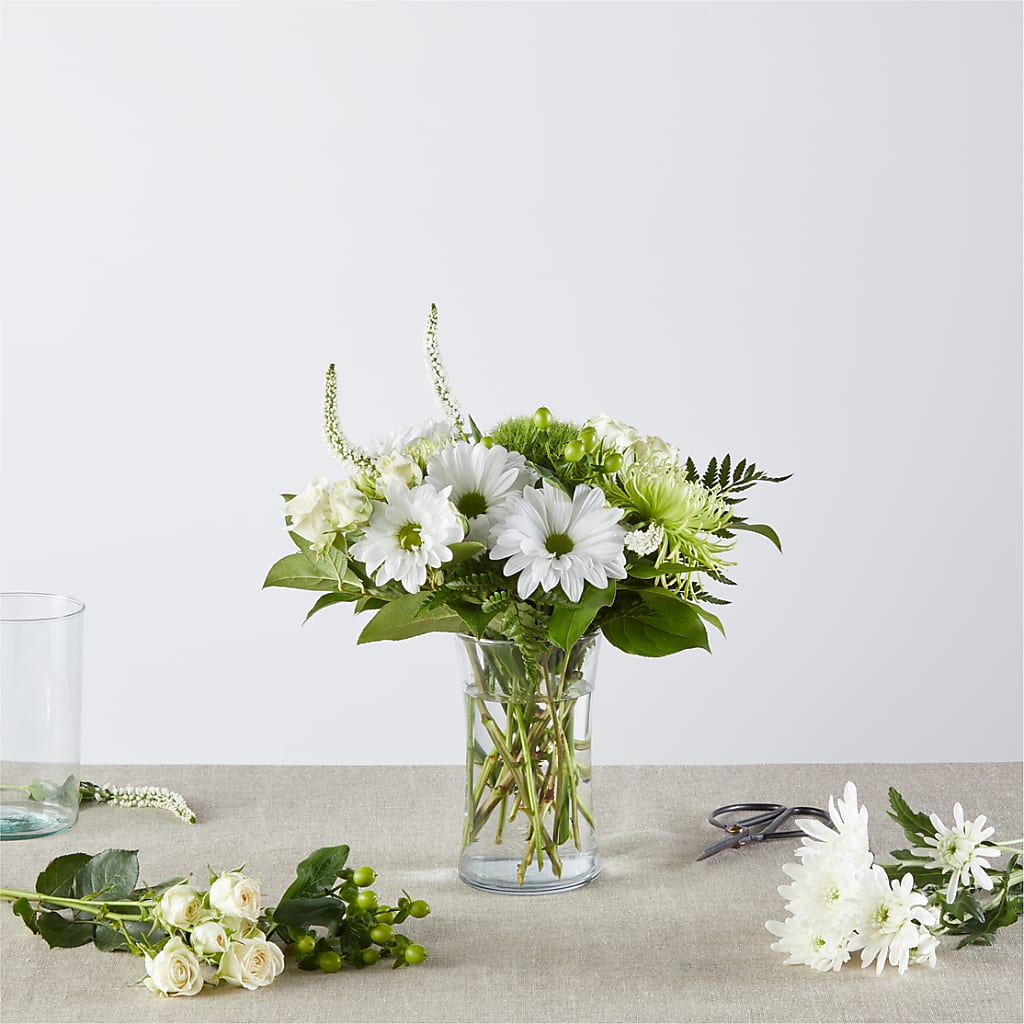Irish Garden - A Florist Original – Monarca Florist, Yonkers NY