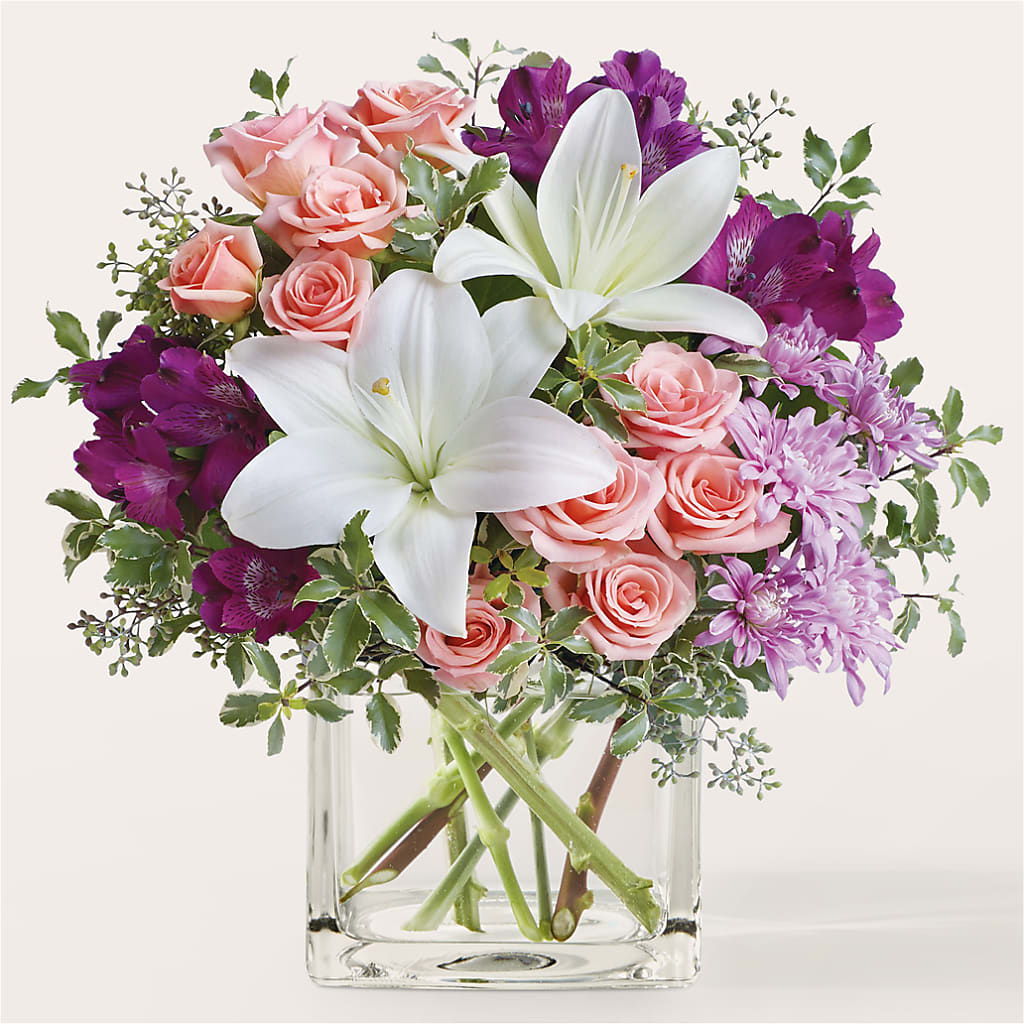 Mani Pedi Bouquet – Monarca Florist, Yonkers NY