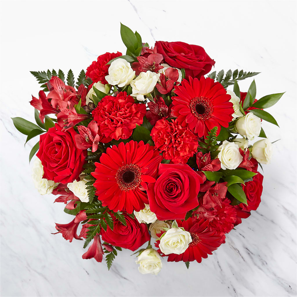 Hearts Embrace Bouquet – Monarca Florist, Yonkers NY