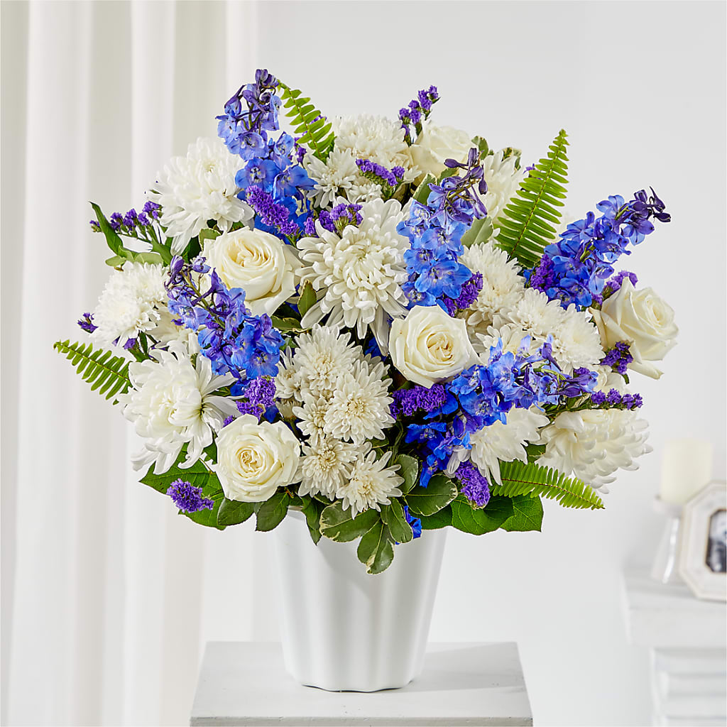 Hold Dear Tabletop Basket – Monarca Florist, Yonkers NY