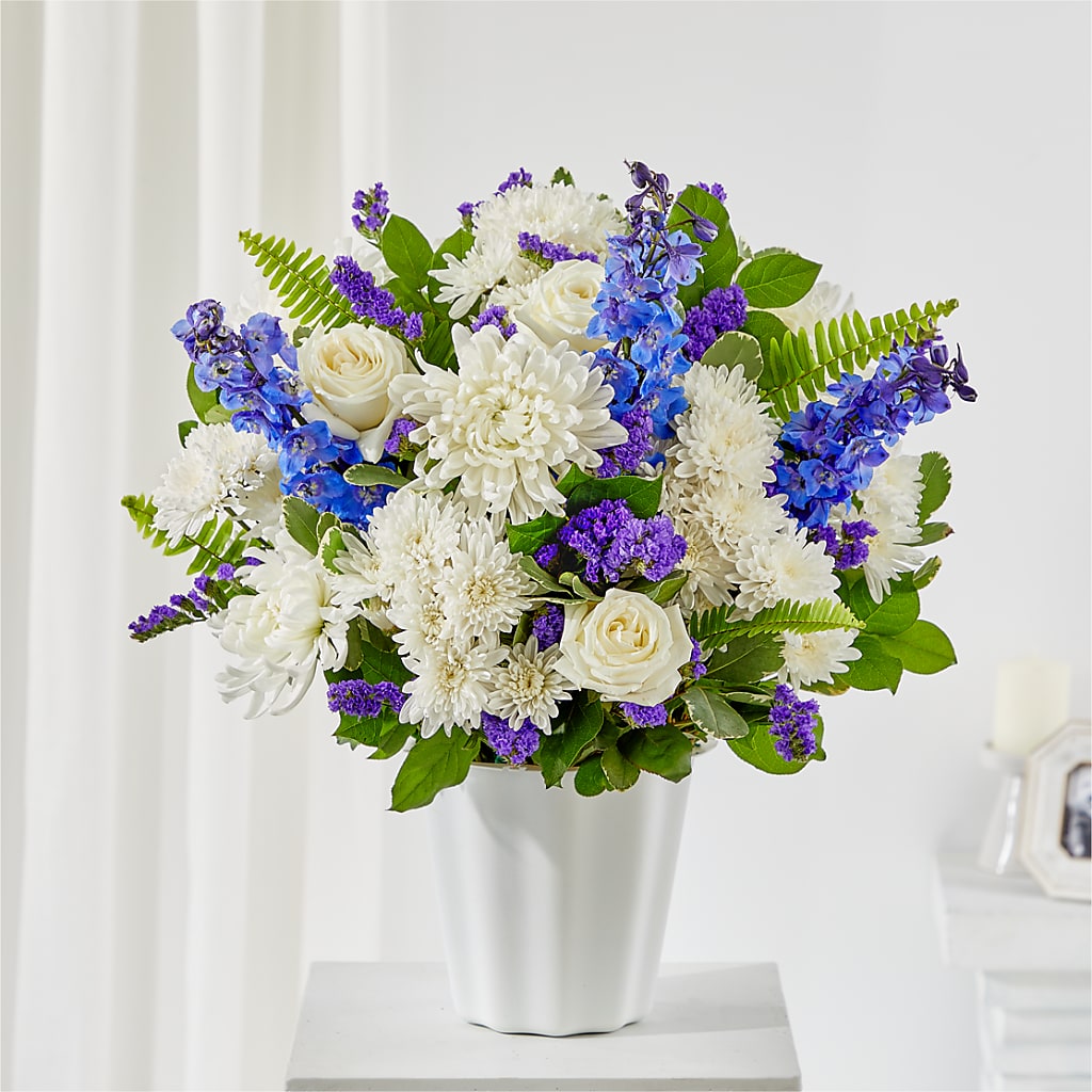 Hold Dear Tabletop Basket – Monarca Florist, Yonkers NY