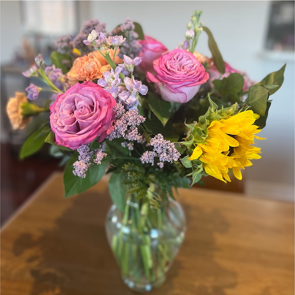 Yellow Brick Road Bouquet – Monarca Florist, Yonkers NY