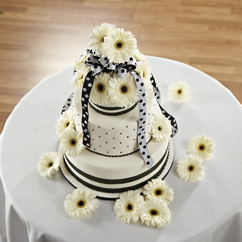 Simple Sophistication Cake Décor – Monarca Florist, Yonkers NY