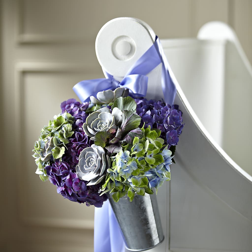 Declaration Pew Décor – Monarca Florist, Yonkers NY