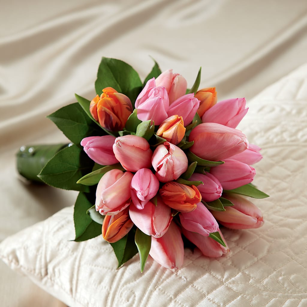 Embraceable Bouquet – Monarca Florist, Yonkers NY