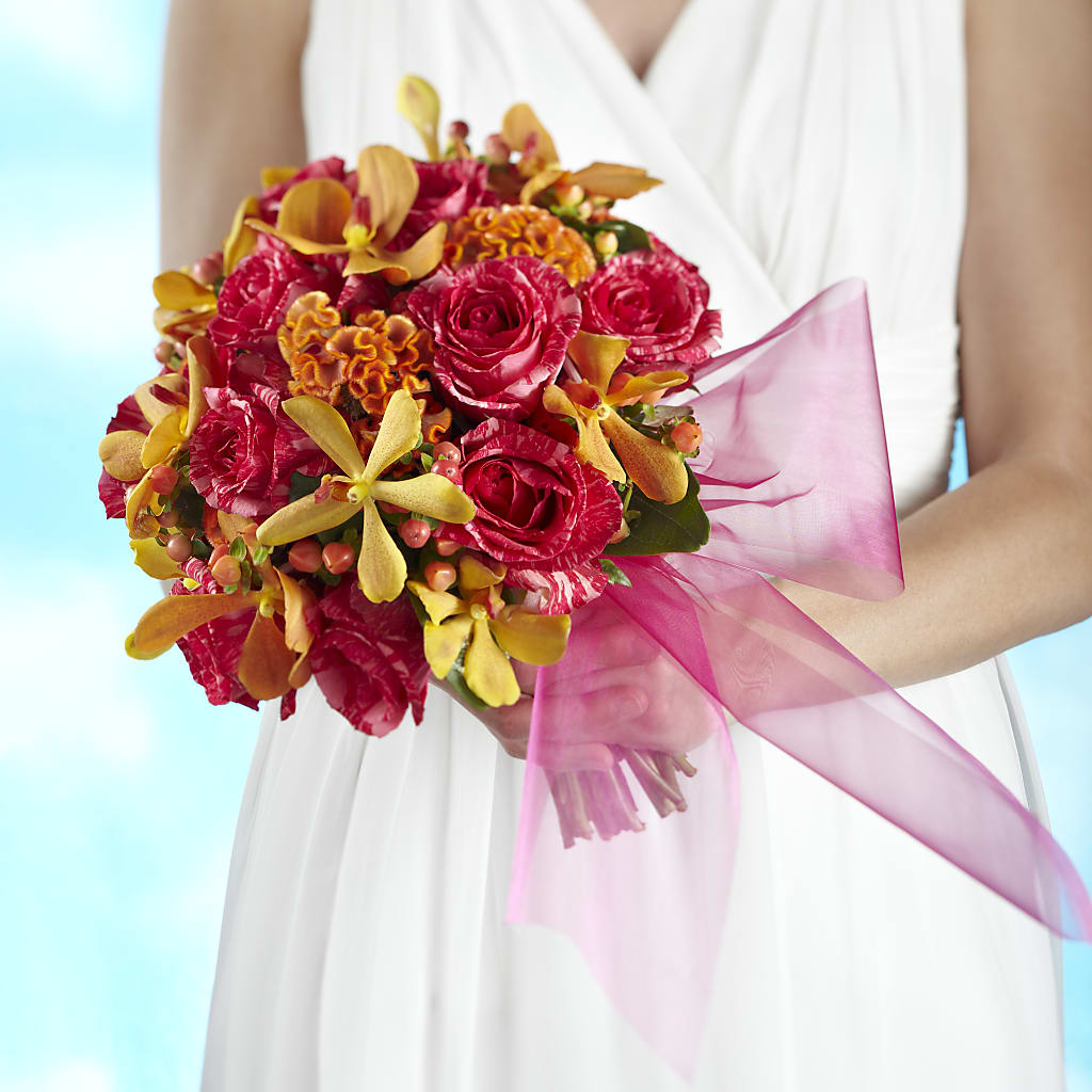 Brilliant Shades of Love Bouquet – Monarca Florist, Yonkers NY