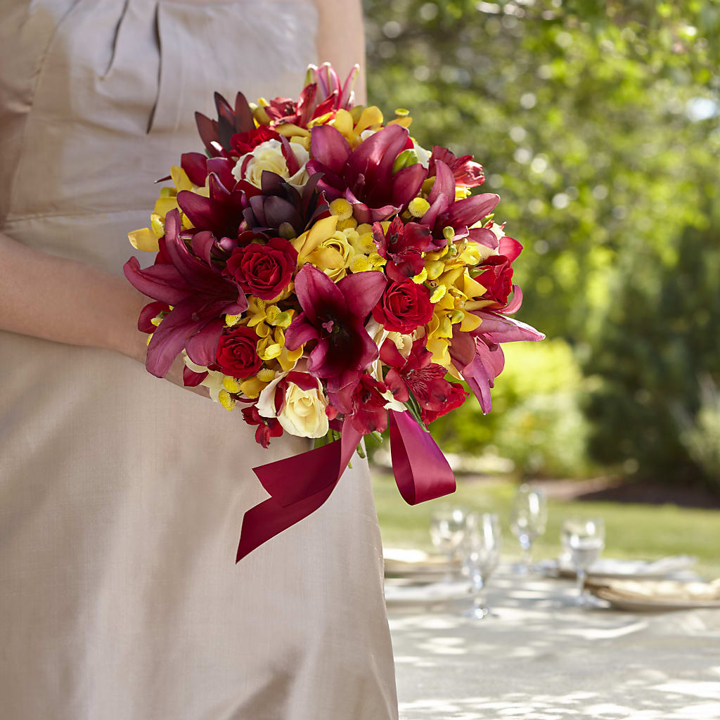 Sunningdale Bouquet – Monarca Florist, Yonkers NY