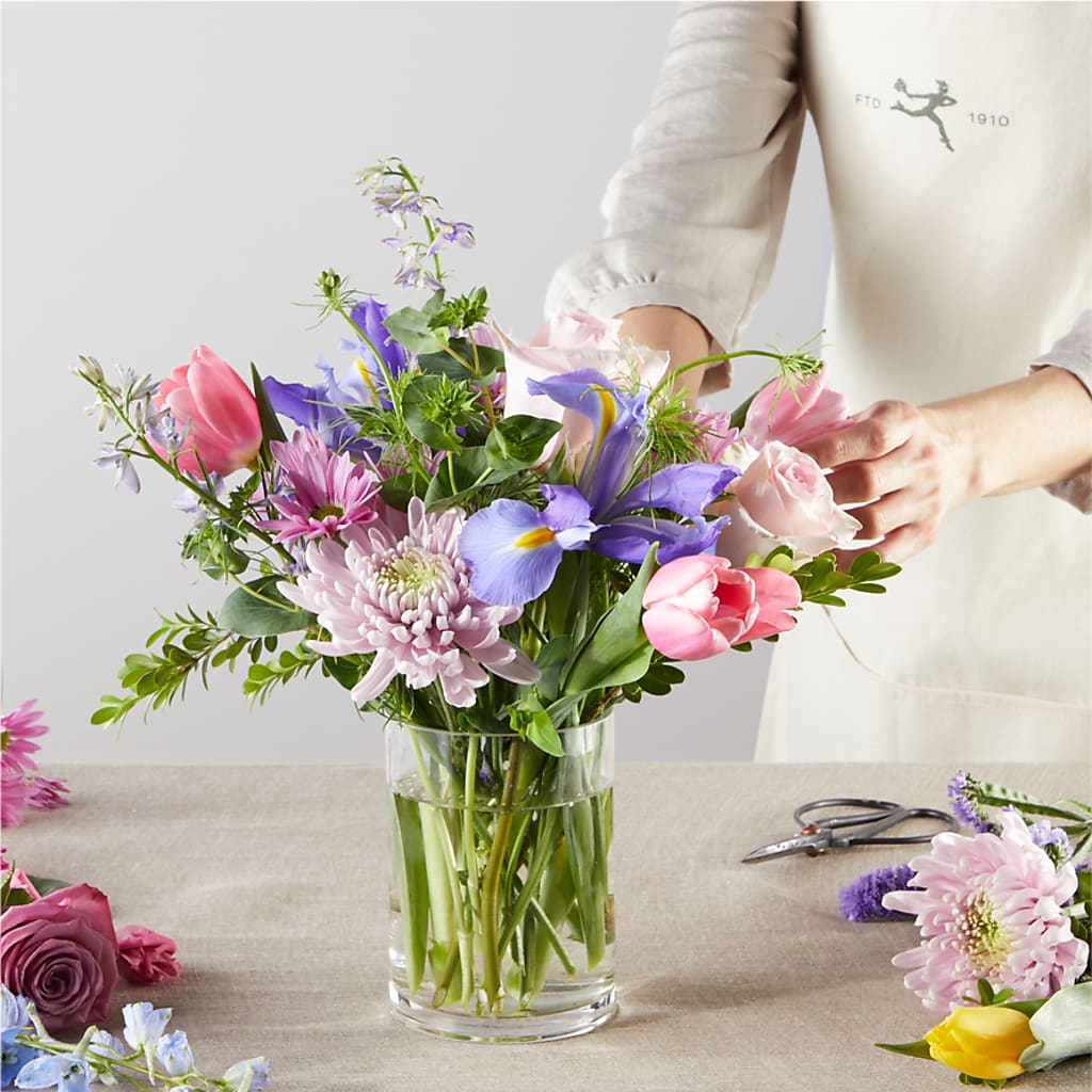 Pastel Tradition - A Florist Original –  Monarca Florist, Yonkers NY