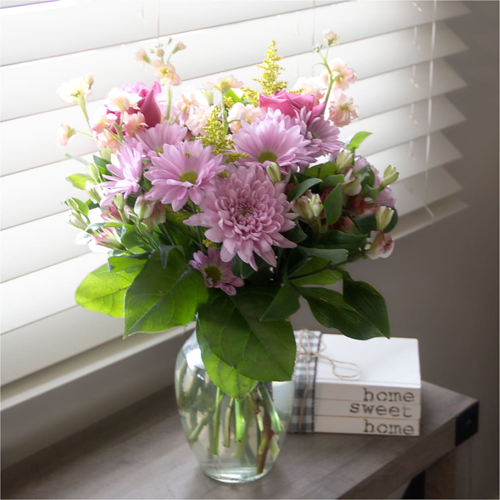 Pastel Tradition - A Florist Original –  Monarca Florist, Yonkers NY