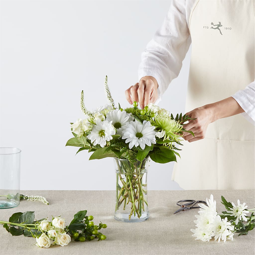 Irish Garden - A Florist Original –  Monarca Florist, Yonkers NY