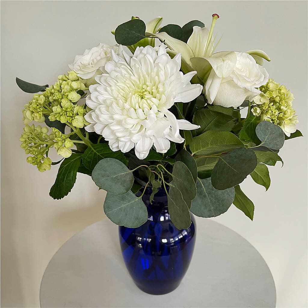 Snowy Dreams Bouquet –  Monarca Florist, Yonkers NY