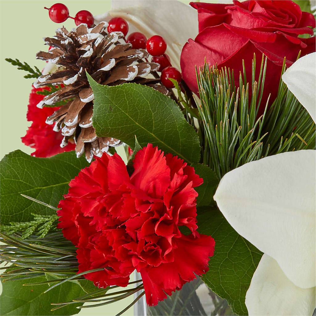 Glistening Icicles Bouquet –  Monarca Florist, Yonkers NY