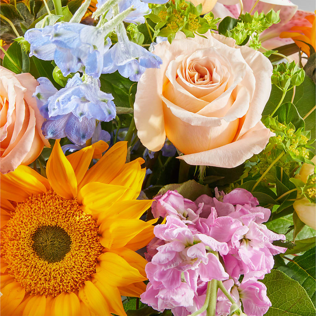Dreamy Meadows Bouquet –  Monarca Florist, Yonkers NY