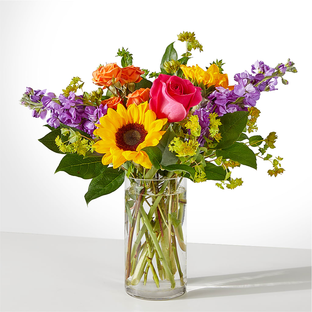 Vibrant Greetings Bouquet –  Monarca Florist, Yonkers NY