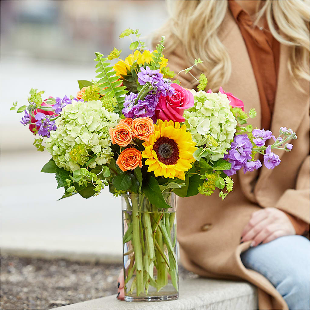 Vibrant Greetings Bouquet –  Monarca Florist, Yonkers NY
