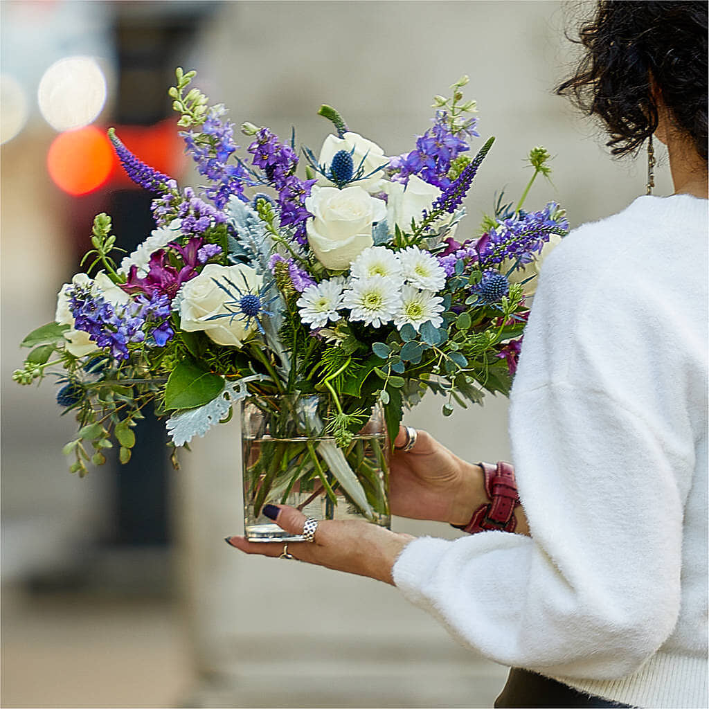 Shooting Star Bouquet –  Monarca Florist, Yonkers NY