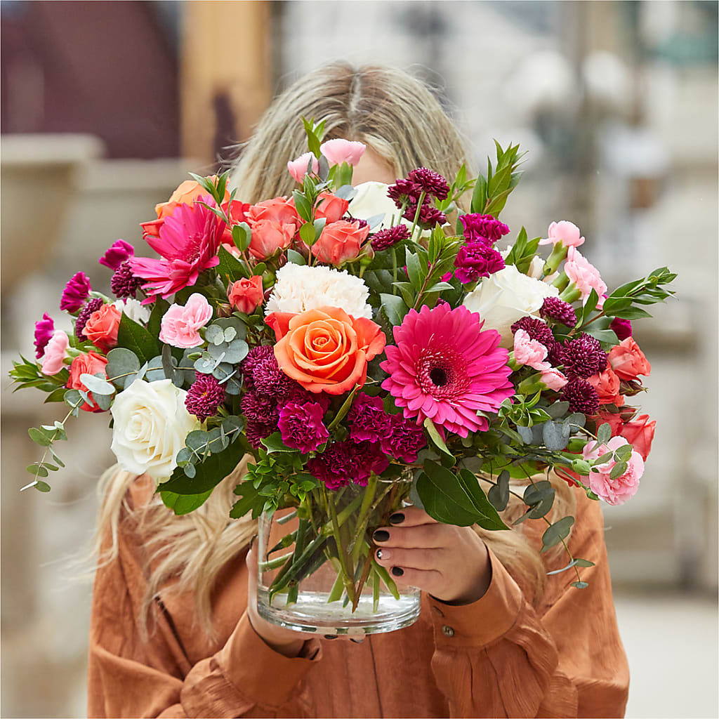 Smell the Roses Bouquet –  Monarca Florist, Yonkers NY
