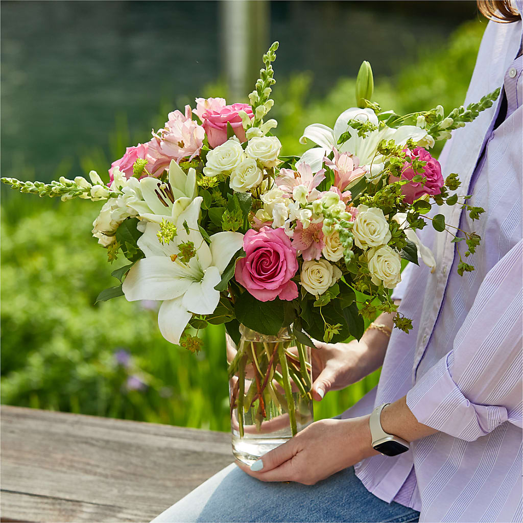 Fondly Bouquet –  Monarca Florist, Yonkers NY